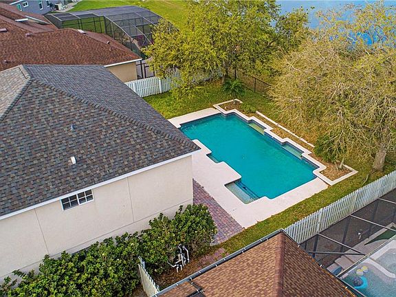 3rd image of 5010 Brightmour Cir