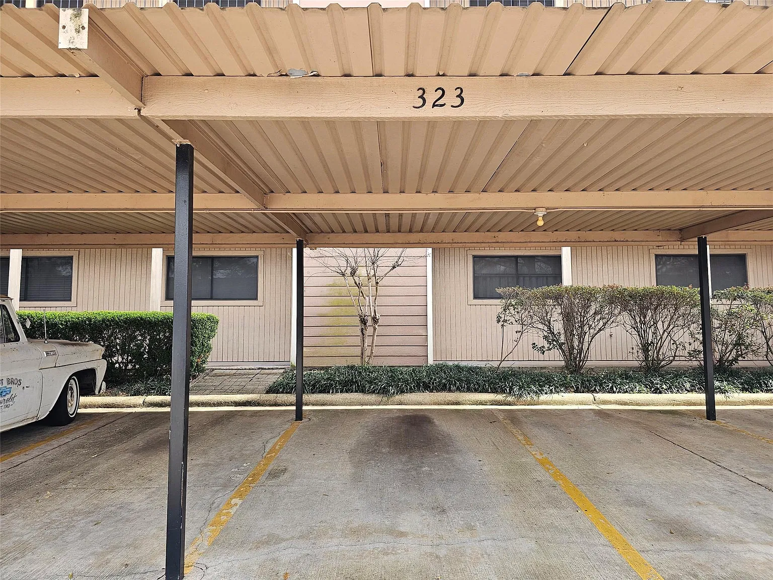 2 bed, 2.0 bath, 1152 sqft, $1,700 — Photo 3