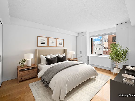 4th image of 555 W 23rd St APT S10j