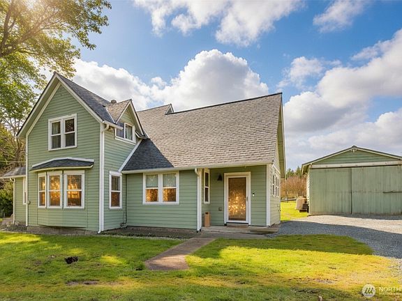 3rd image of 3196 Hawks Prairie Road