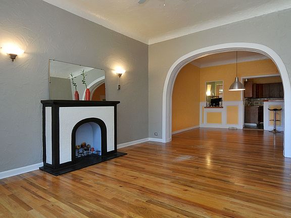 2nd image of 858 Galapago St