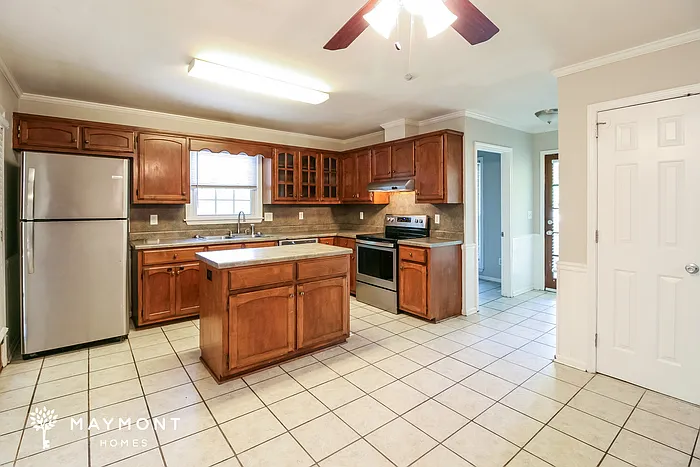 1748 King James Dr — Photo 7