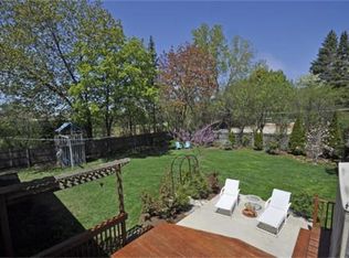 1011 W Washington Ave, Lake Bluff, IL