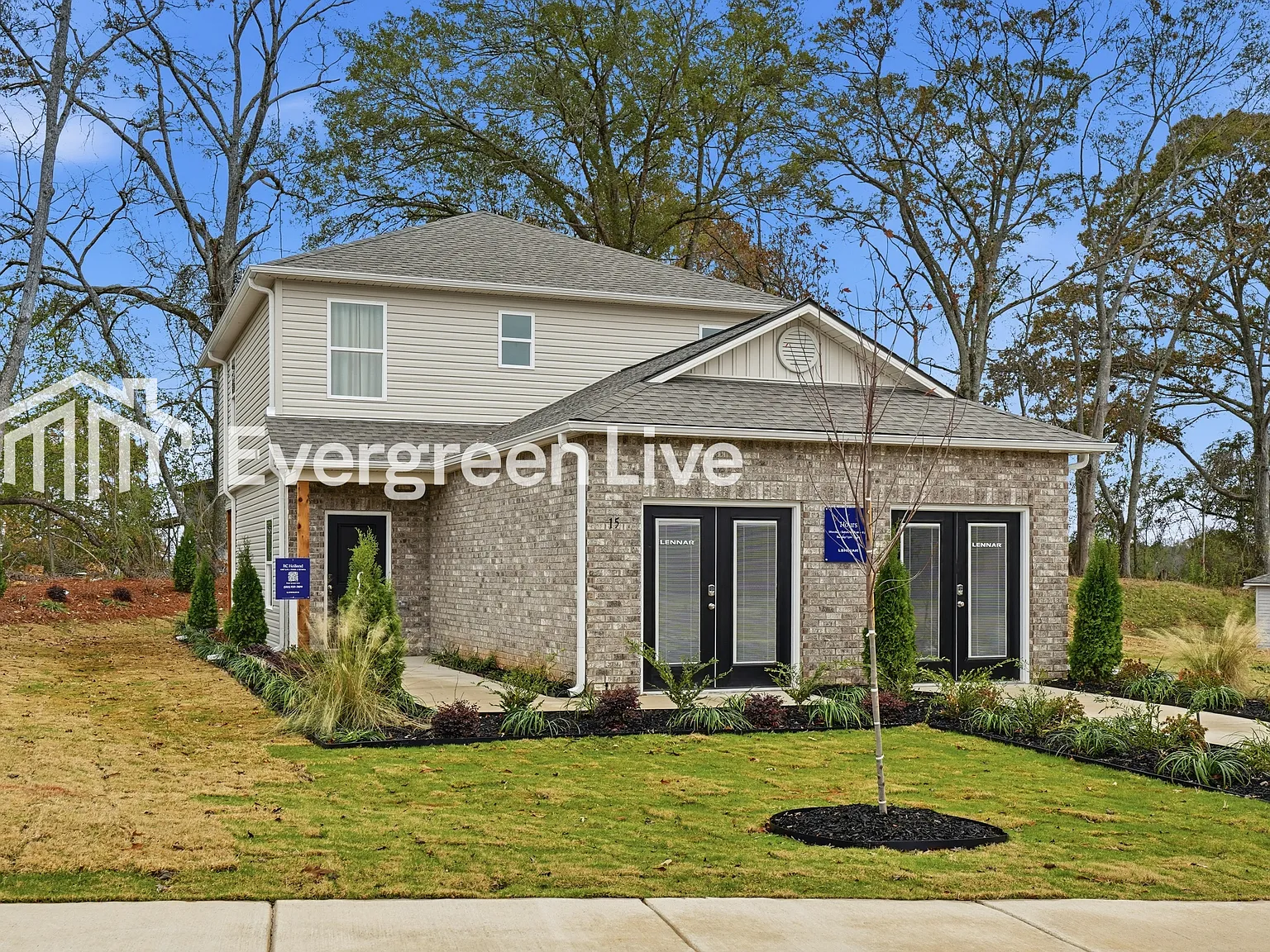 3 bed, 2.5 bath, 1567 sqft, $1,705 — Photo 1