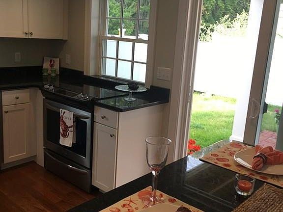 3rd image of 40 Washington St #1