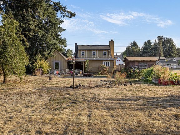5th image of 185 Ferndale Dr