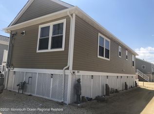 121 W Plover Way, Lavallette, NJ 08735