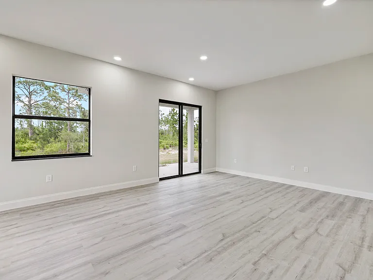 1213 County St E — Photo 29