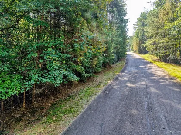 89 Creek Hollow Ln, Blairsville, GA 30512