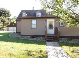 240 Larkspur Cir, Mount Pleasant, PA 15666