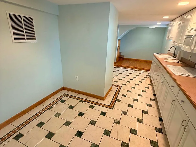 39 Dartmouth St #B — Photo 5