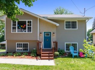 5709 SW 2nd St, Des Moines, IA 50315