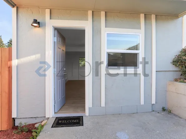 1611 S 84th St, Tacoma, WA 98408