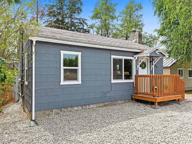8004 E Broadway Ave — Photo 33