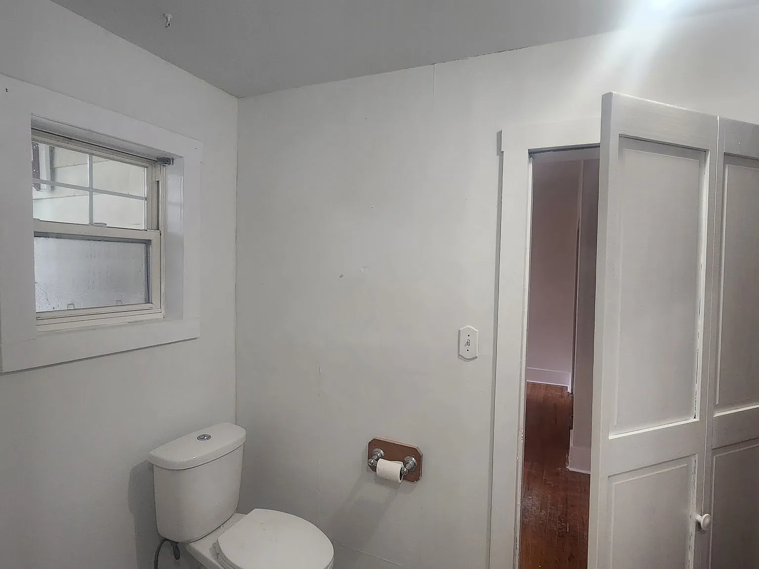 416 Montgomery St — Photo 4