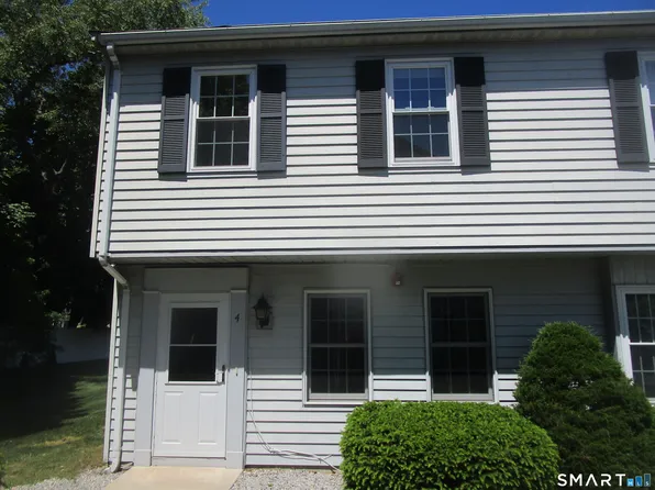 4 Founders Village #4, Clinton, CT 06413