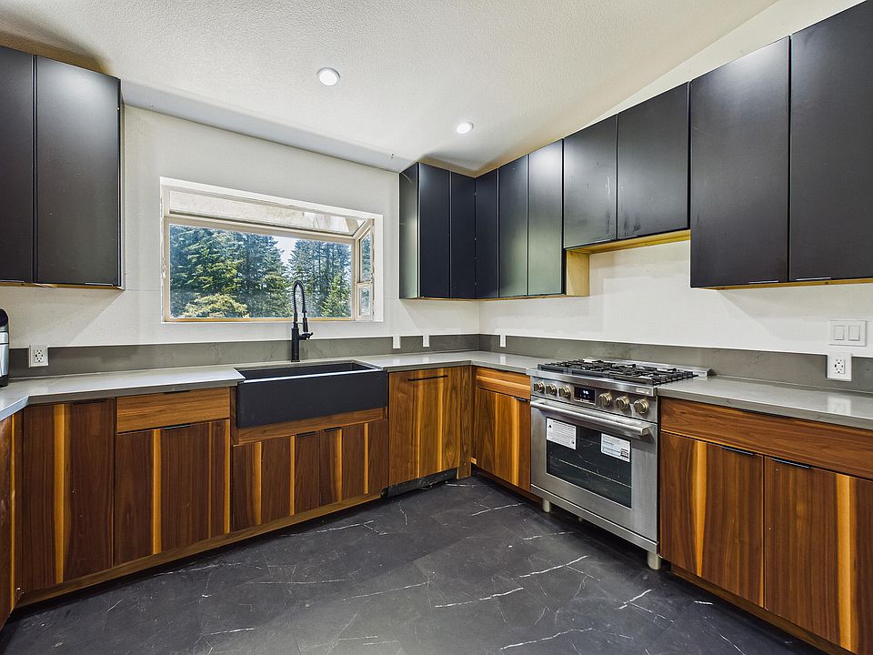 1st image of 353 Kelsey Ln