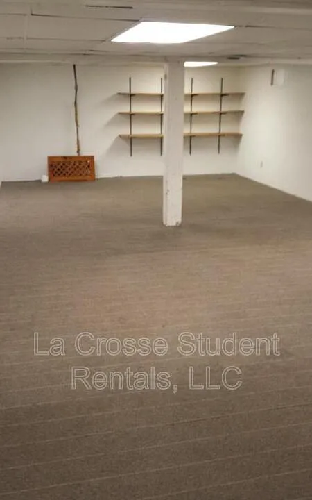 904 Vine St #LA CROSSE