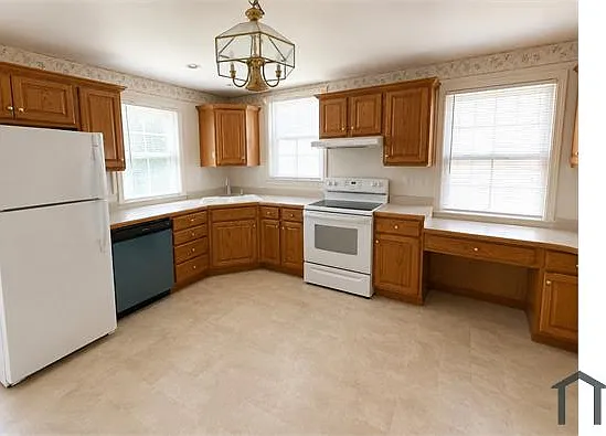 1604 Wrenford Rd — Photo 5