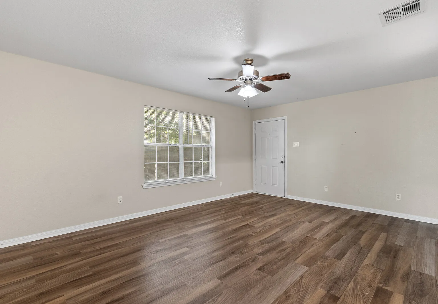 217 East Craven Avenue Unit A - 1 — Photo 3
