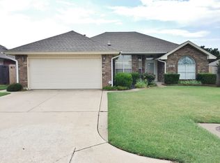 9501 Eagle Hill Dr, Oklahoma City, OK 73162