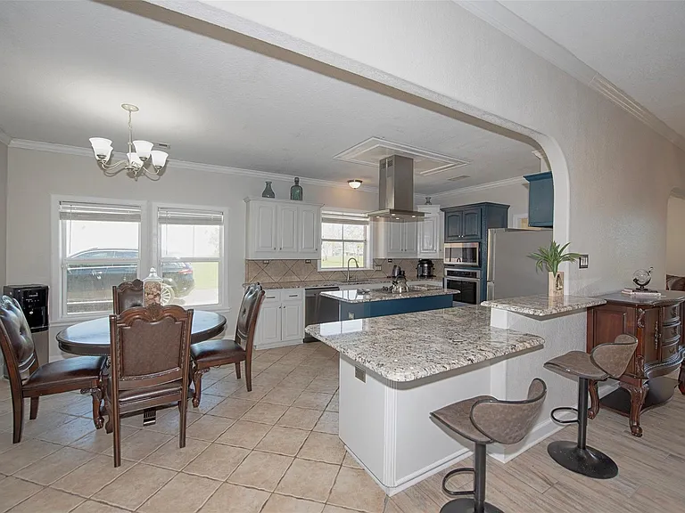 5722 Delany Rd — Photo 15