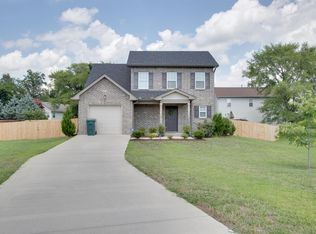 935 Canyon Creek Dr, Lebanon, TN 37087