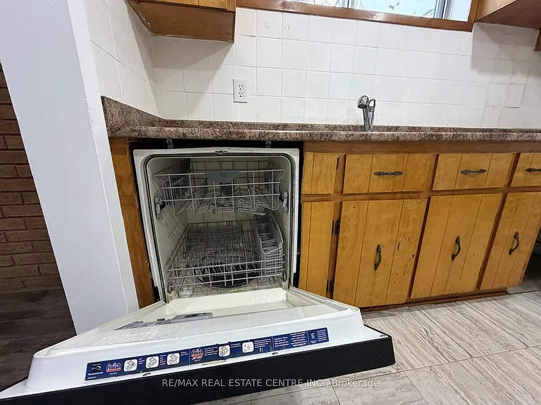 33 Prouse Dr — Photo 14