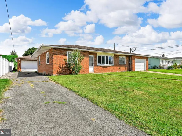 708 W Maple St, Valley View, PA 17983
