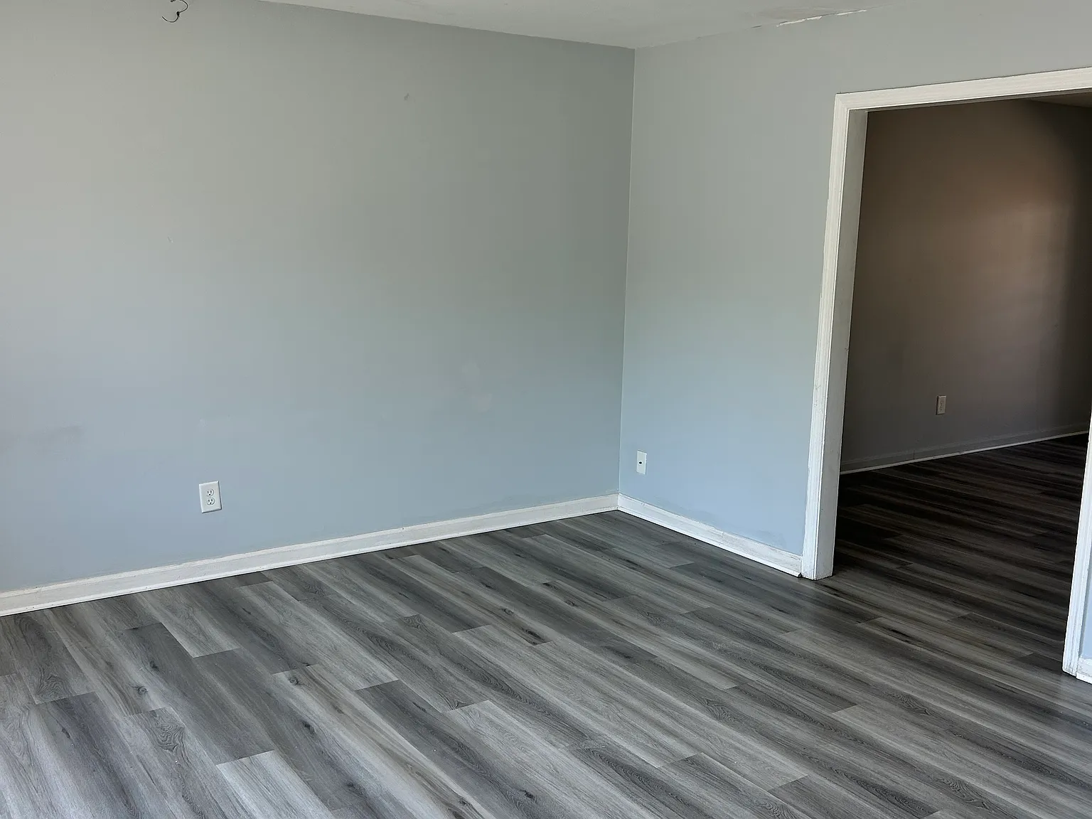 3 bed, 1252 sqft, $2,100 — Photo 4