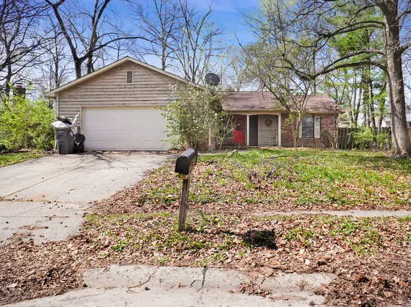 4343 Ashwood Dr, Indianapolis, IN 46268