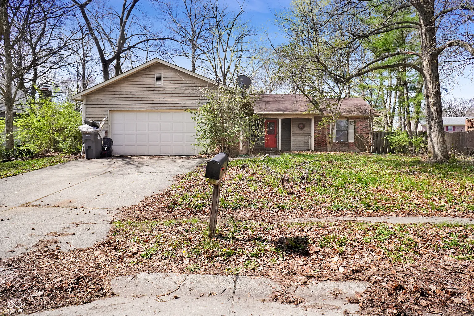 4343 Ashwood Dr photo 1