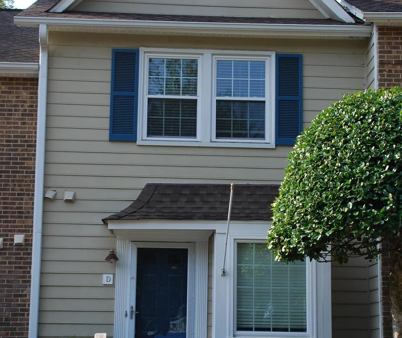 2 bed, 2.5 bath, 1058 sqft, $1,650 — Photo 1