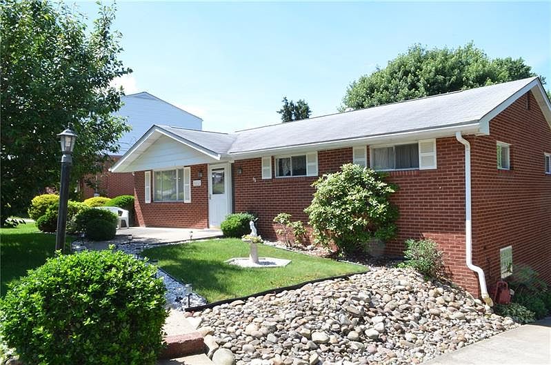 1st image of 4072 Stratford Dr