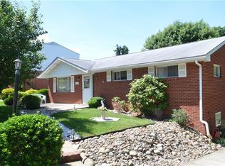 4072 Stratford Dr, Irwin, PA