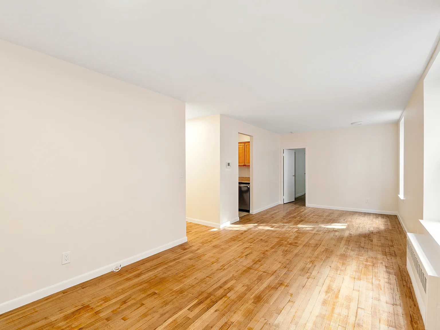44 Butler Place — Photo 2