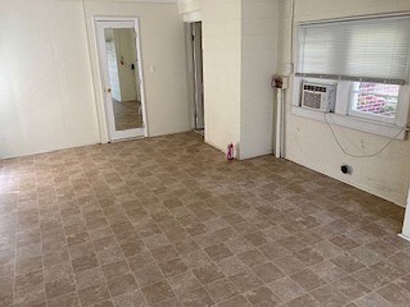 Possible 4th Bed Room