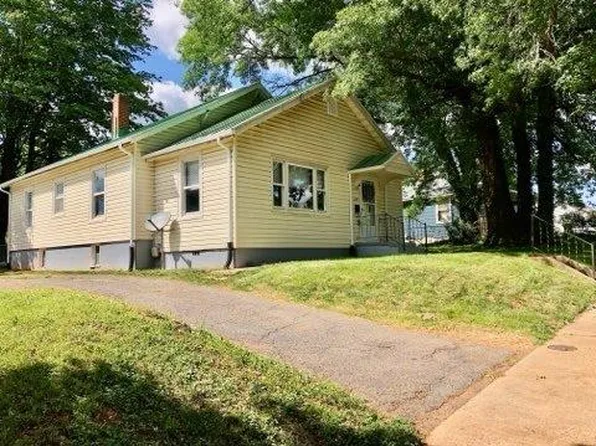 2205 Mayflower Dr, Lynchburg, VA 24501