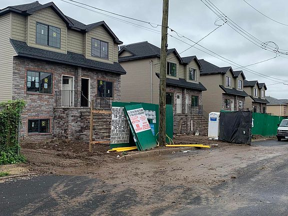 4th image of 94 Monahan Ave