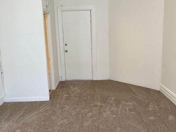 5th image of 38 W Biddle St #40-1R