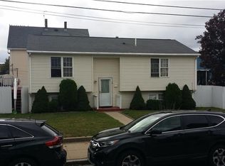 30 Fenner St, Pawtucket, RI 02860