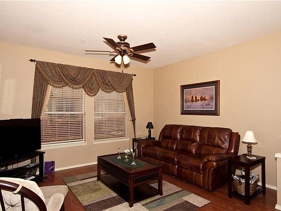 4th image of 2336 Stoneleigh Pl
