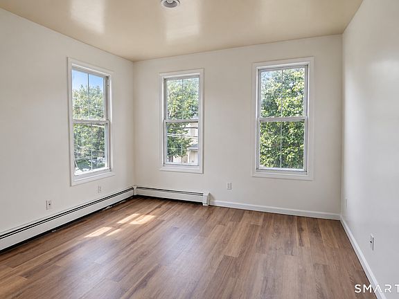 5th image of 259 Gregory St