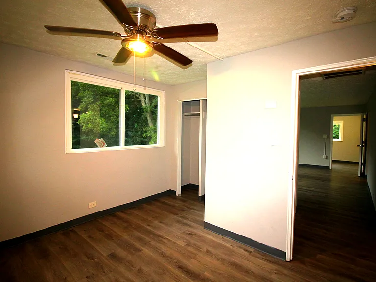 111 Bennett Ln — Photo 12
