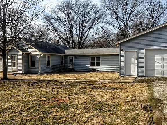 3rd image of 1425 1st Ave