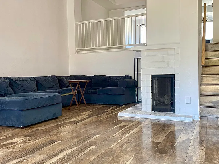 4052 Mahaila Ave #F — Photo 6