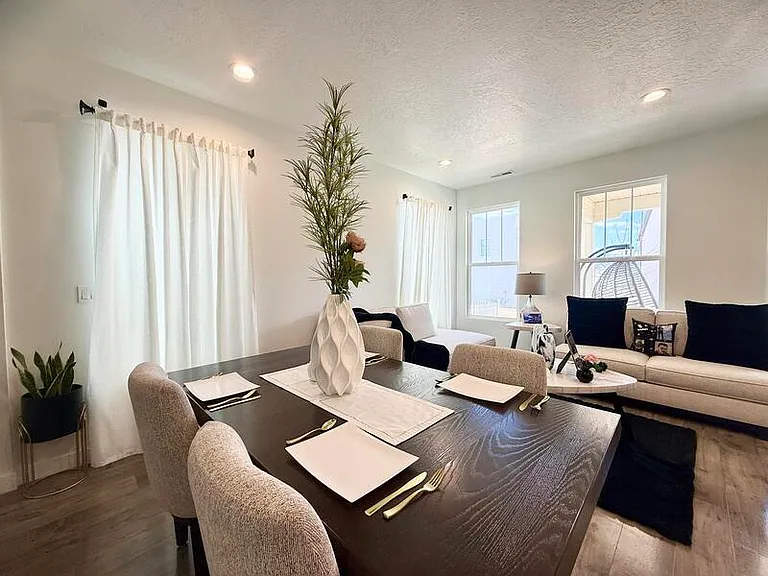6686 W Leander Dr #W — Photo 5
