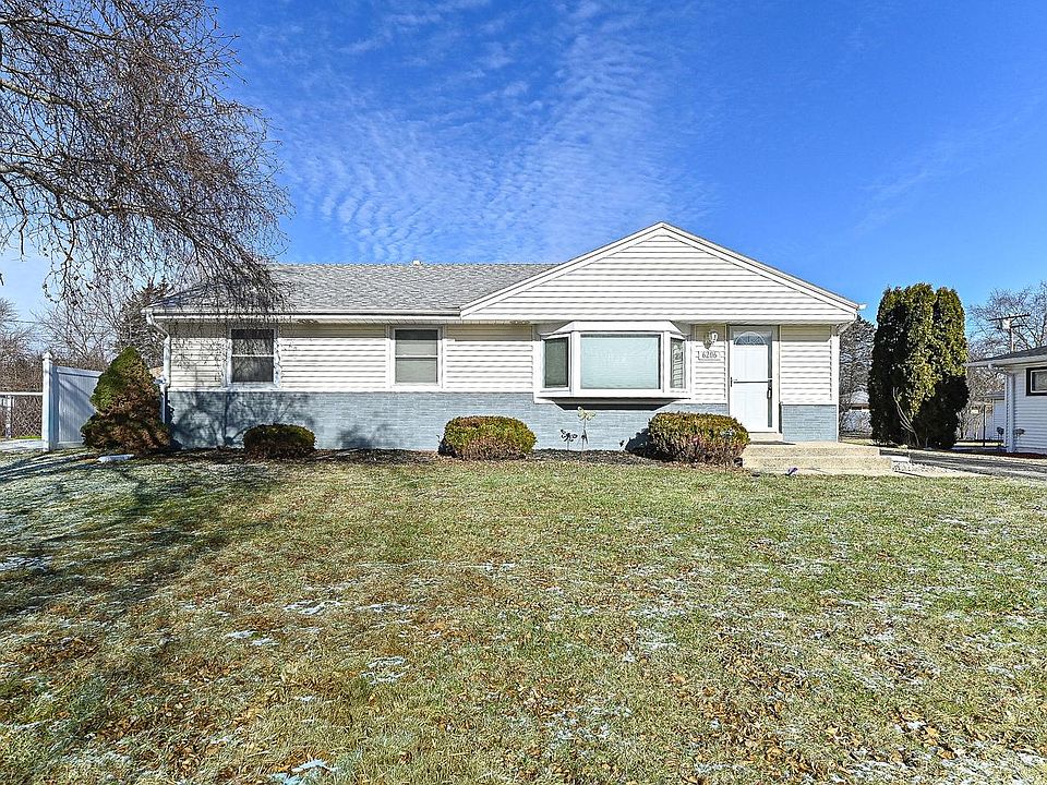 1st image of 6206 W Fairlane AVENUE