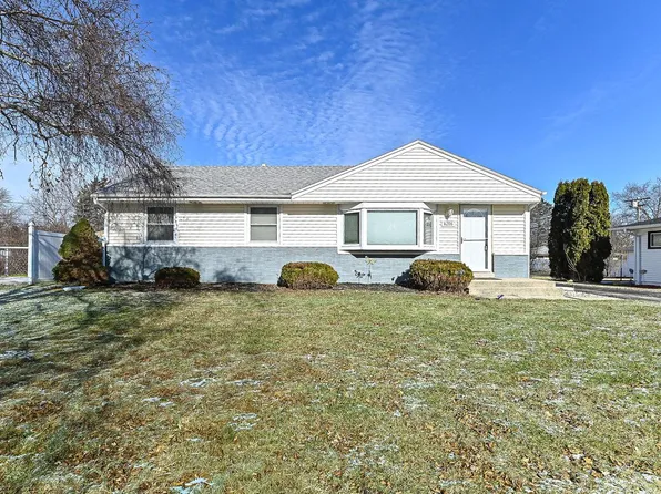 6206 West Fairlane AVENUE, Brown Deer, WI 53223
