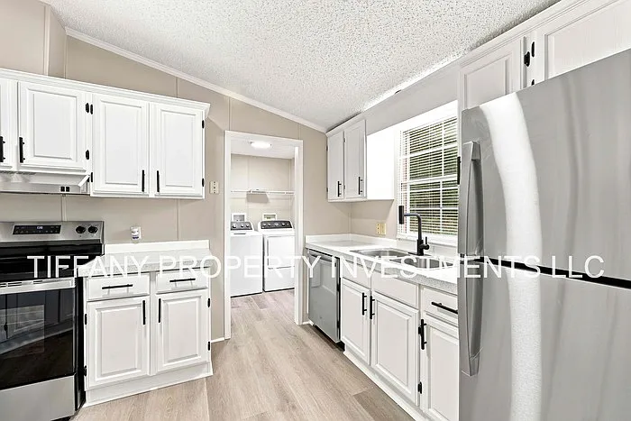 148 Helen Young Dr — Photo 3